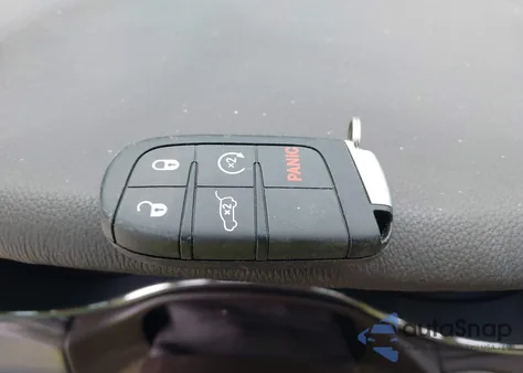 2021 Jeep Grand Cherokee Overland 4X4 from USA, damaged, VIN 1C4RJFCG6MC582223